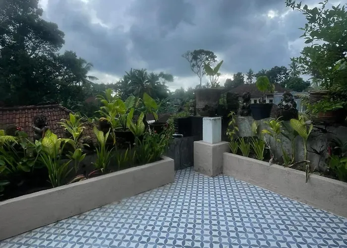 Tanya Selamat Villa *